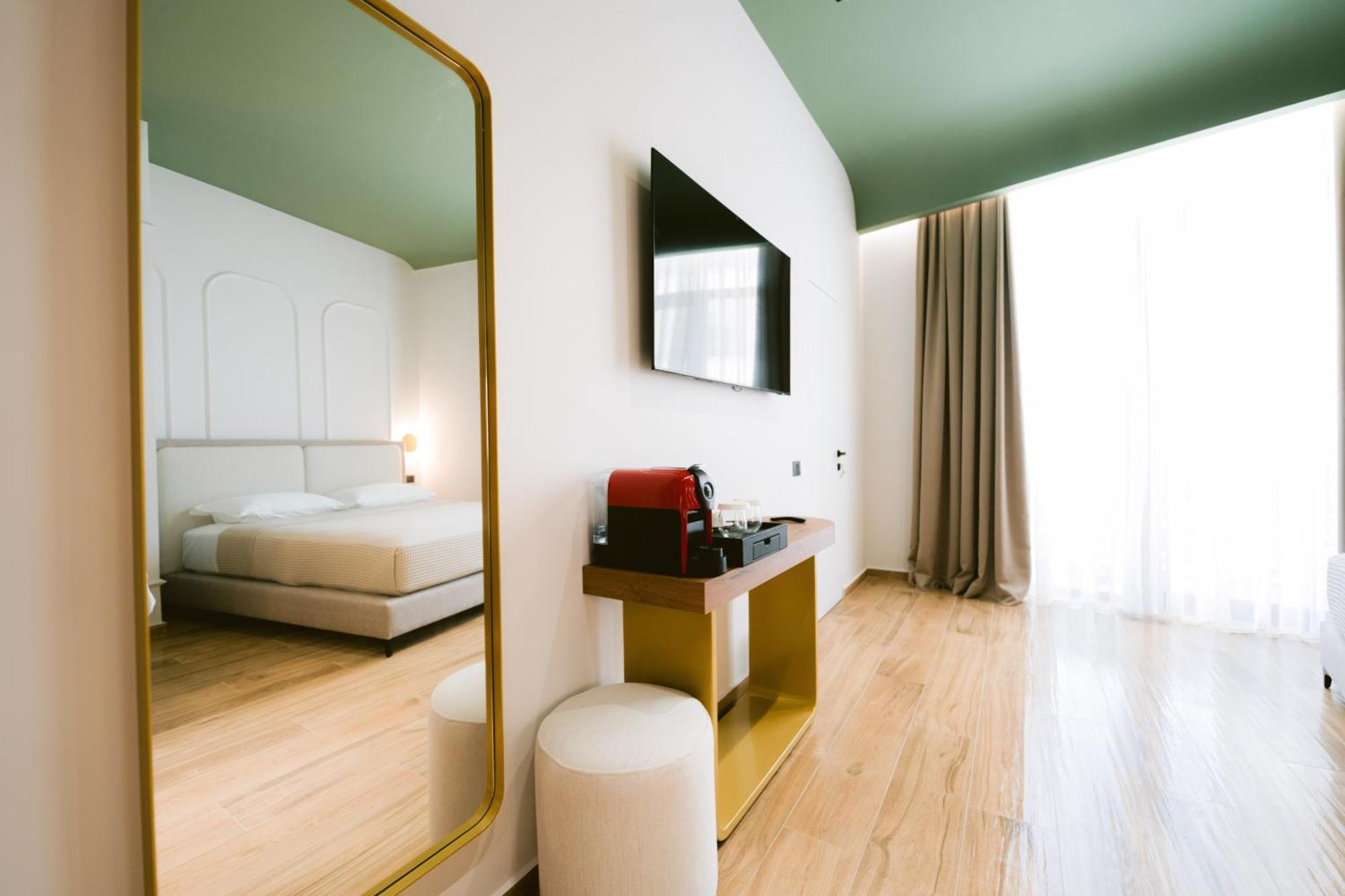 Noemie Hotel Химара Экстерьер фото